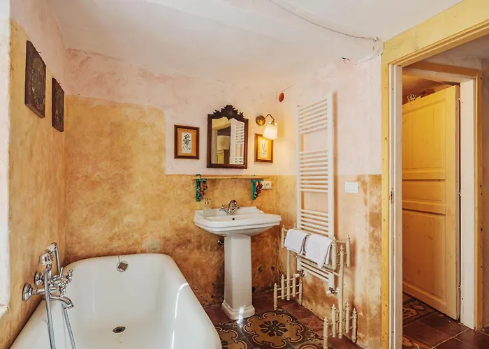 Di Charme E Ristorante Stallato Il Filo Di Paglia *
