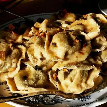 Agroturismo Di Charme E Ristorante Stallato Il Filo Di Paglia *