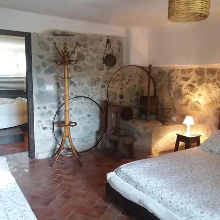 Di Charme E Ristorante Stallato Il Filo Di Paglia