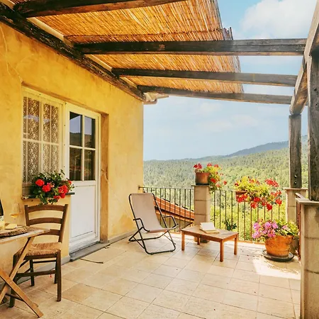 Séjour à la ferme Di Charme E Ristorante Stallato Il Filo Di Paglia *