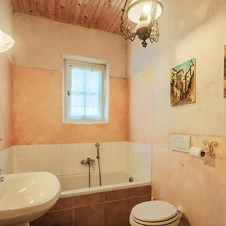 Di Charme E Ristorante Stallato Il Filo Di Paglia Farm stay Carro