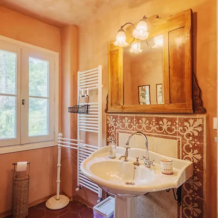 Farm stay Di Charme E Ristorante Stallato Il Filo Di Paglia *