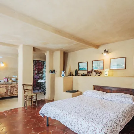Di Charme E Ristorante Stallato Il Filo Di Paglia *
