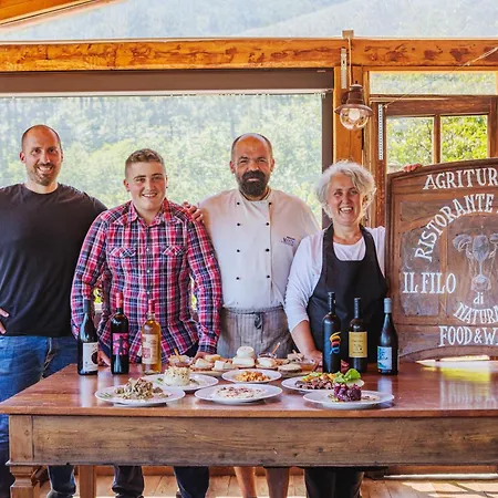 Di Charme E Ristorante Stallato Il Filo Di Paglia * Carro